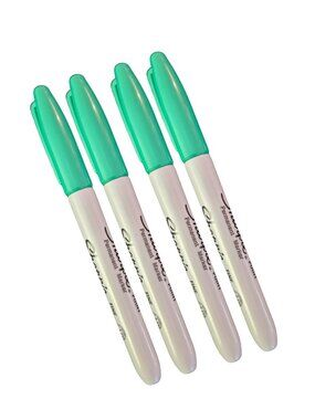 Green Sharpie Markers - Fine Point Permanent Markers - Pack of 4